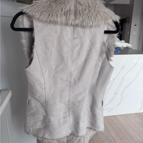 Armani Exchange Faux Fur Shearling Vest Cream Beige Size Large Cozy Luxe Layer - Picture 4 of 4